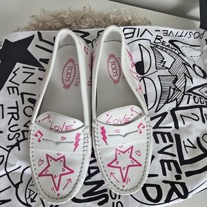 Tod's girls mocassins shoes  white and pink